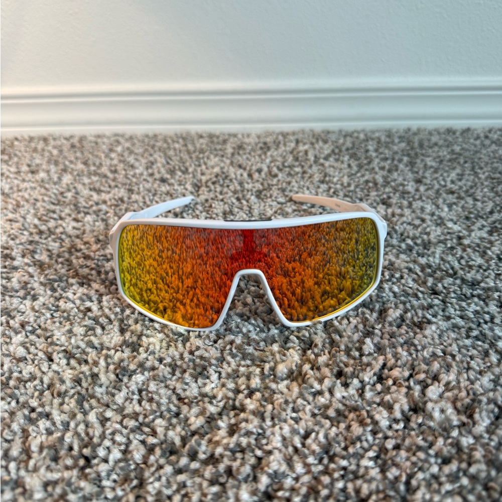 Oakley Sutros - Picture 2 of 7